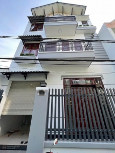 Cho thuê nhà 3 lầu 4 phòng ngủ đường Nguyễn Thị Định Q2 giá 12tr
